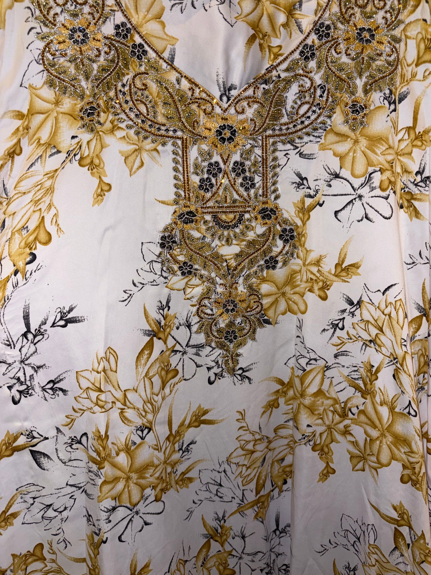 Mukhawwar Dress 14