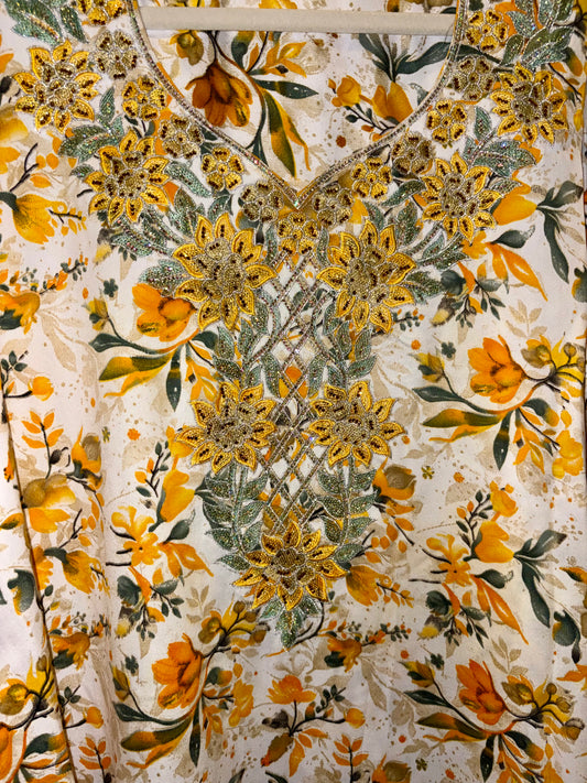 Mukhawwar Dress 28