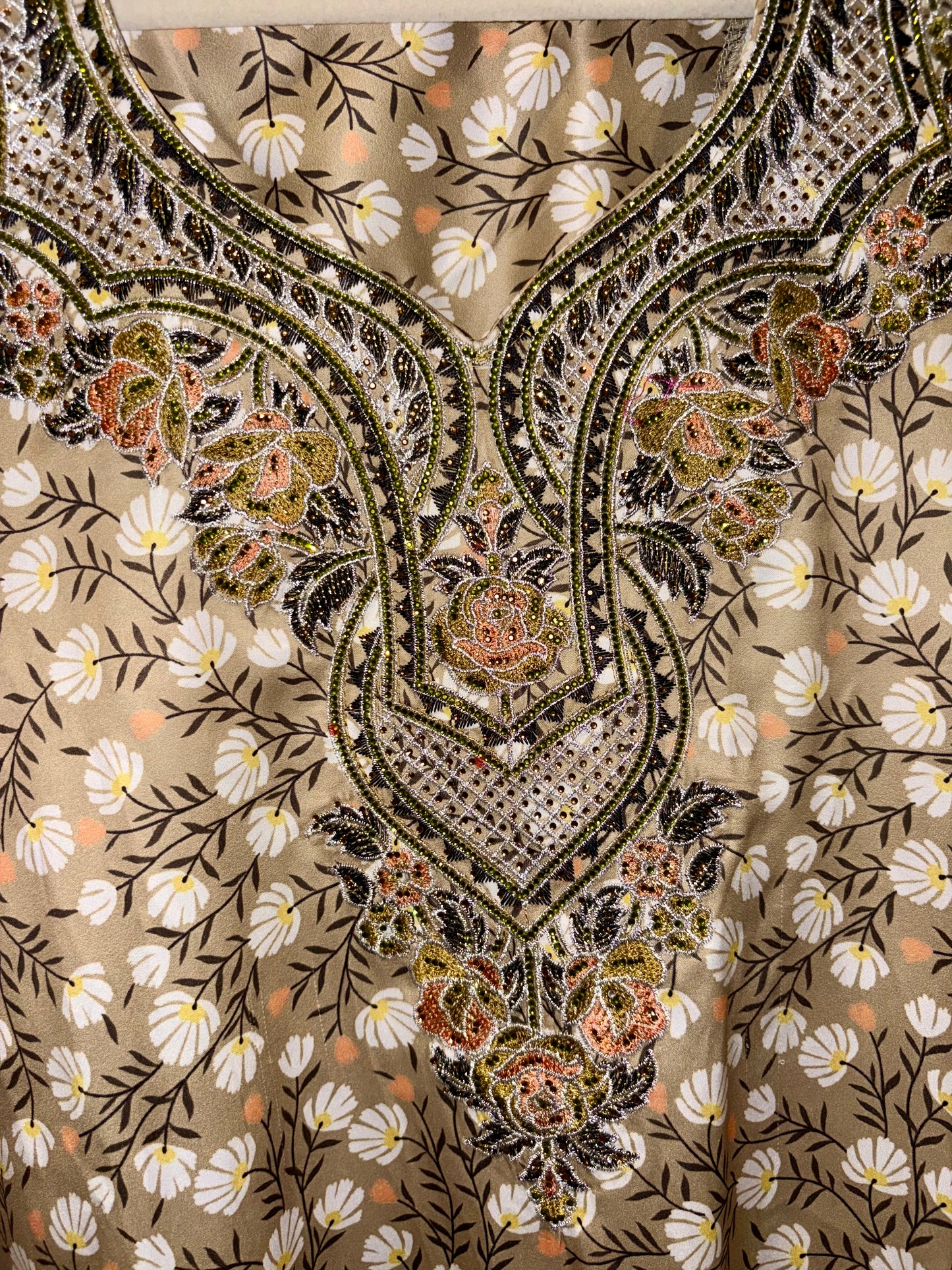 Mukhawwar Dress 24