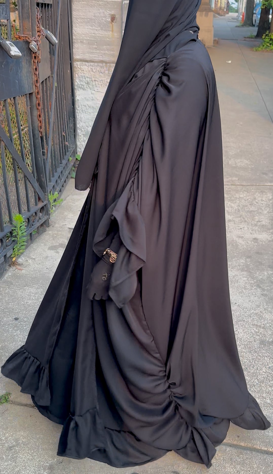 Talibah Open Abaya