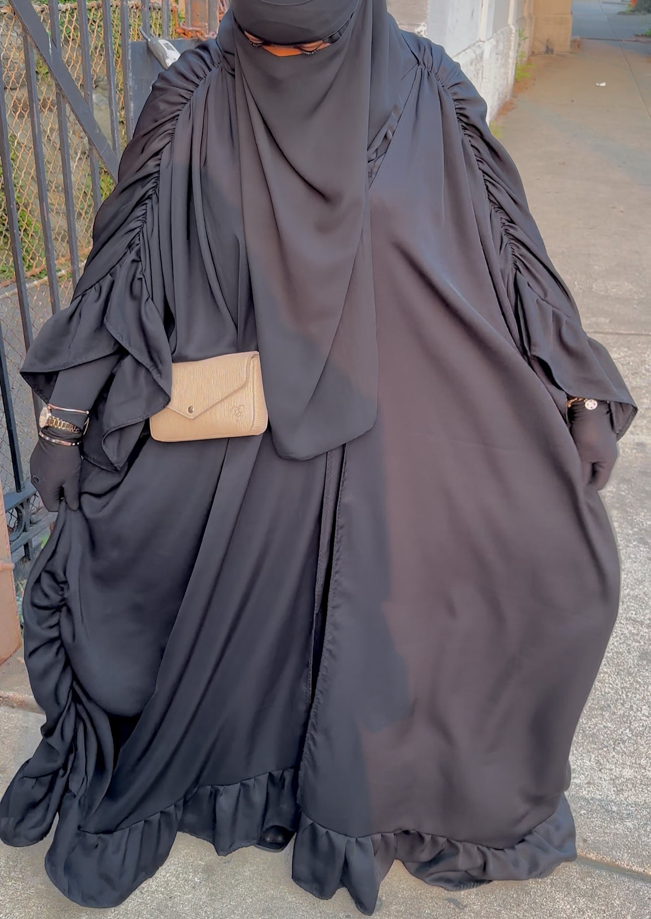 Talibah Open Abaya