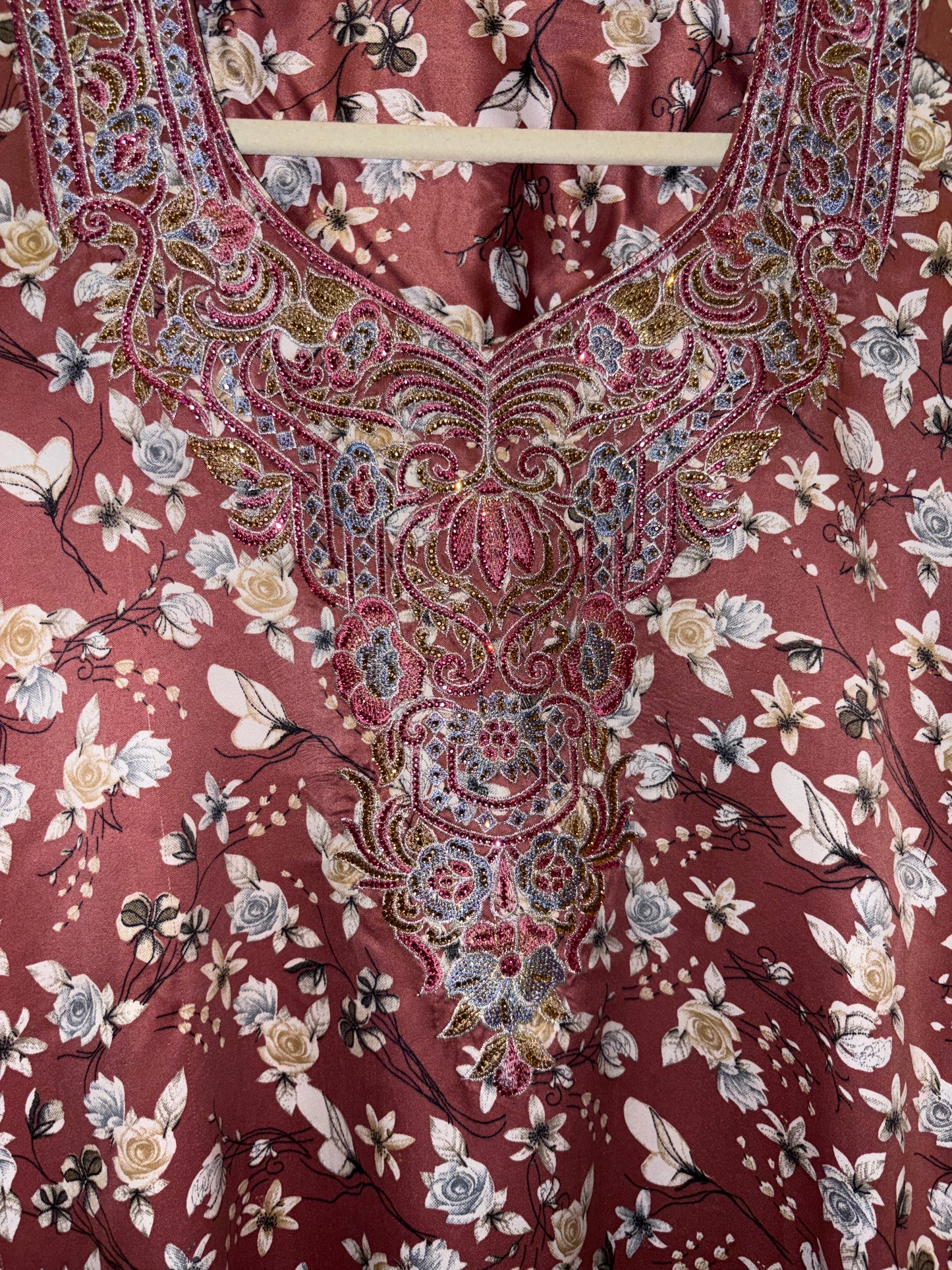 Mukhawwar Dress 17